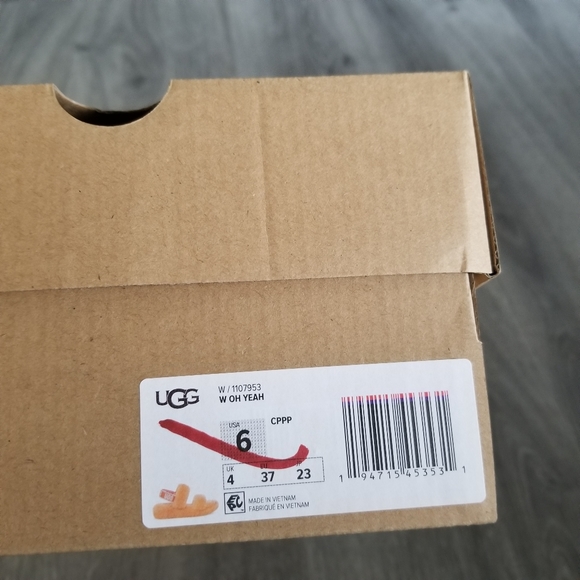 UGG Oh Yeah Slingback Slippers - Picture 8 of 8